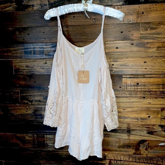 NWT Nude Romper with Lace Sleeves and Pockets - Picture 1 of 9